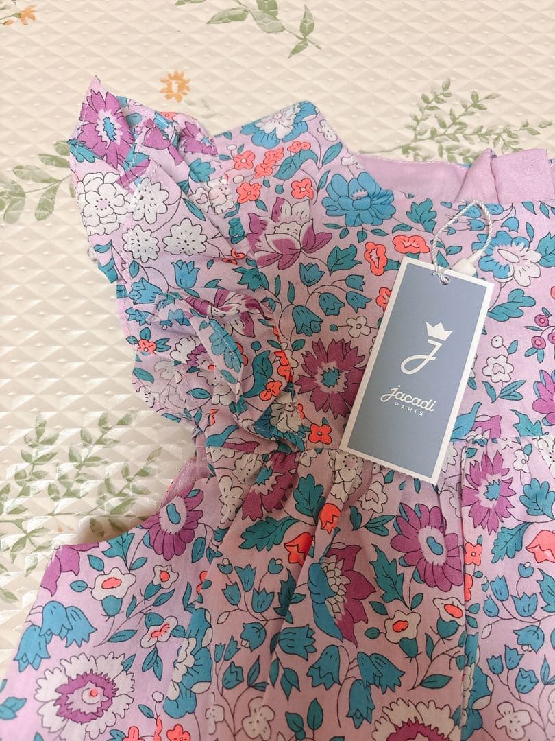 新品！ジャカディ　jacadi リバティ柄　ワンピース 110cm5A