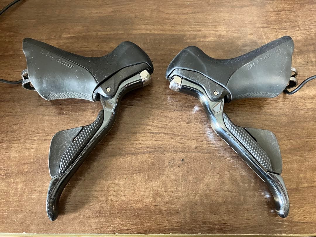 Di2ケーブル付き　デュラエース STI9070 Di2