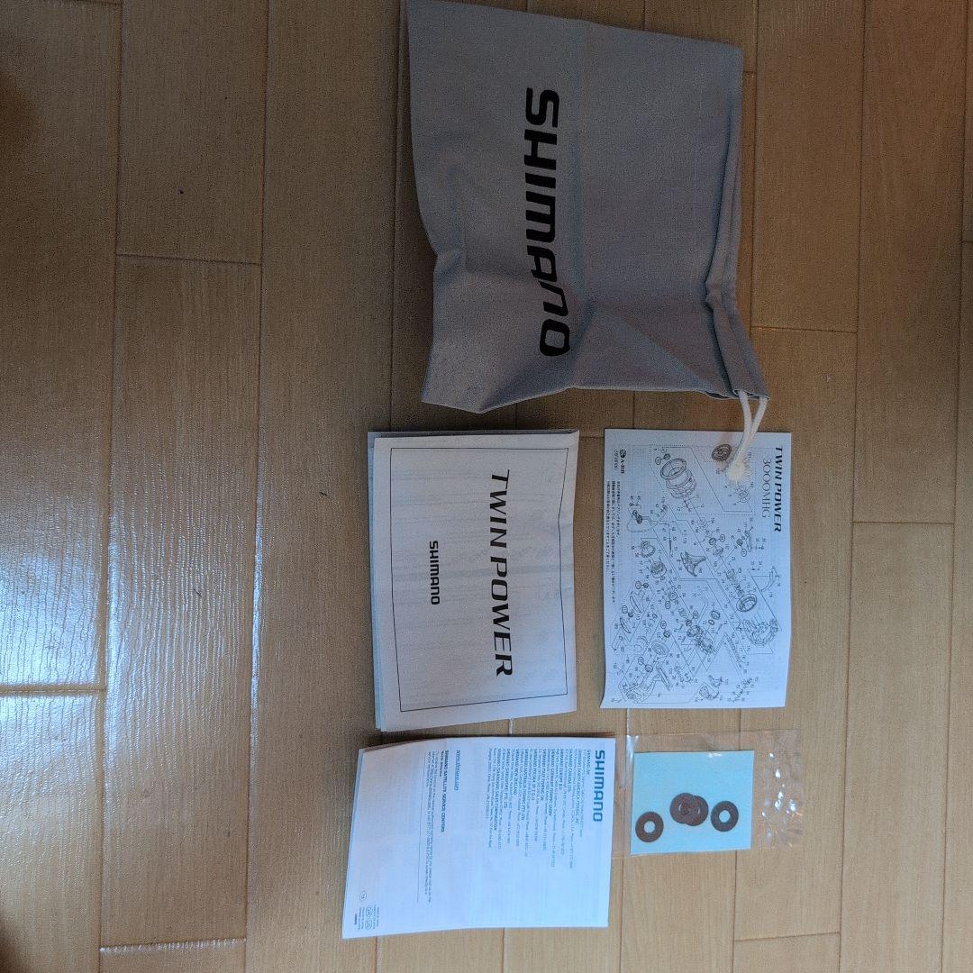 SHIMANO TWIN POWER 4000PG スピニングリール