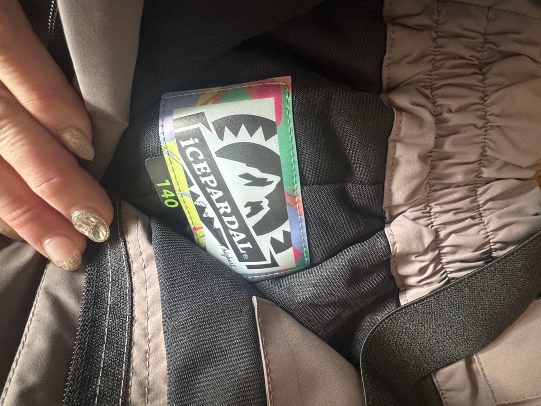 即発送　ROXY スノーボードウェア 子どもジュニア