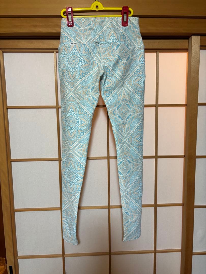 新品　リアルストーン　ヨガウェア　モロッコ柄　レギンス　M ダマスク