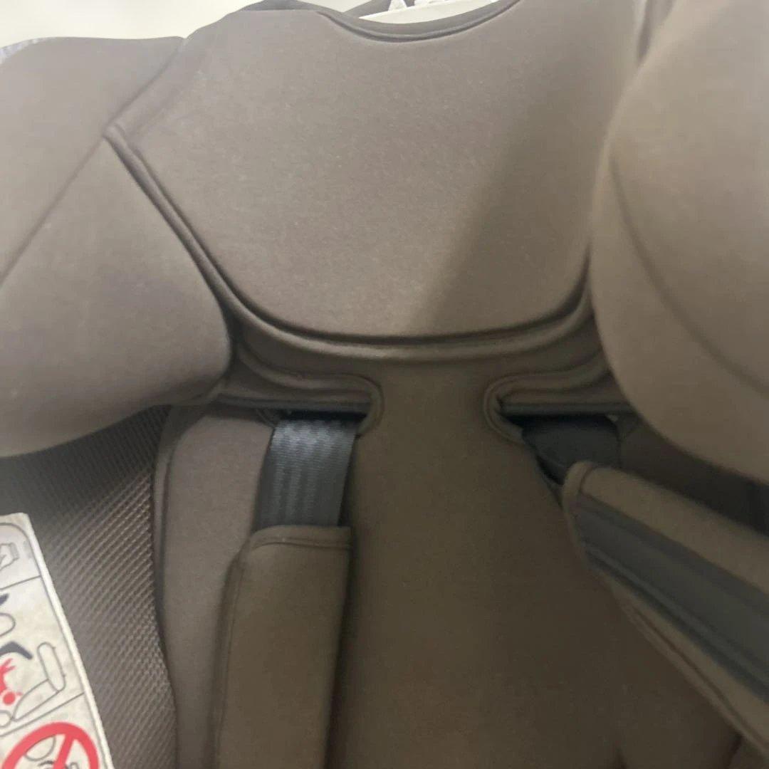 美品 Aprica アップリカ フラディアグロウ チャイルドシート ブラウン