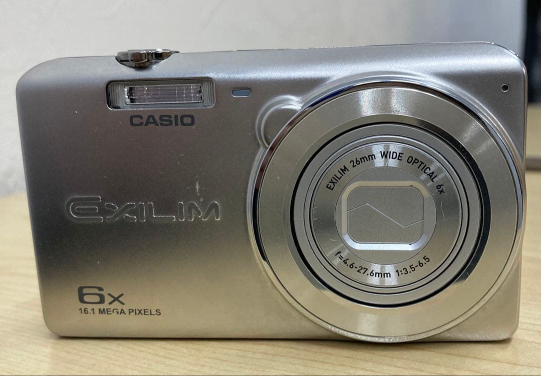 CASIO EXILIM 15.1メガピクセル シルバー、ピンク　3点セット