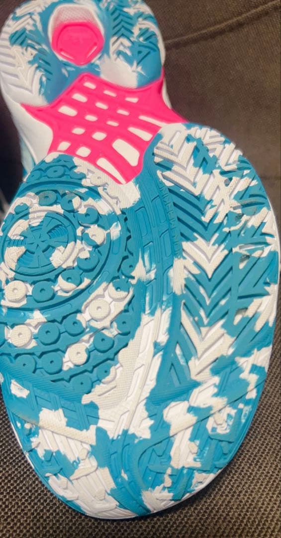 Mizuno バドミントンシューズ 23.5cm ホワイト/ブルー/ピンク