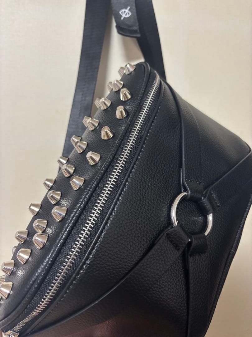 KRY ボディ バッグ 「HEARTLESS」 シルバースタッズ ケリィ ケリー