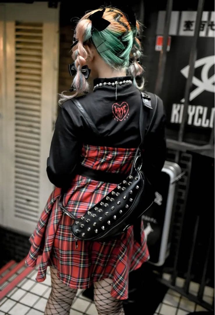 KRY ボディ バッグ 「HEARTLESS」 シルバースタッズ ケリィ ケリー