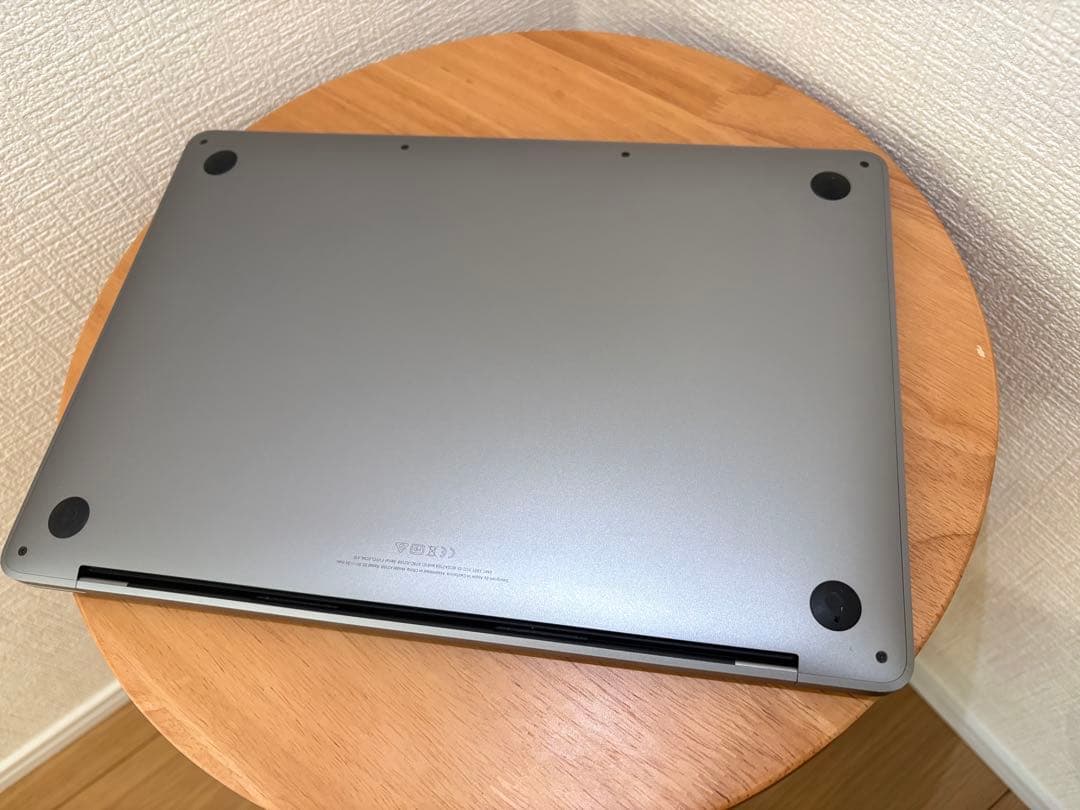 MacBook Pro i5 13インチ（Mid 2019） 256GB