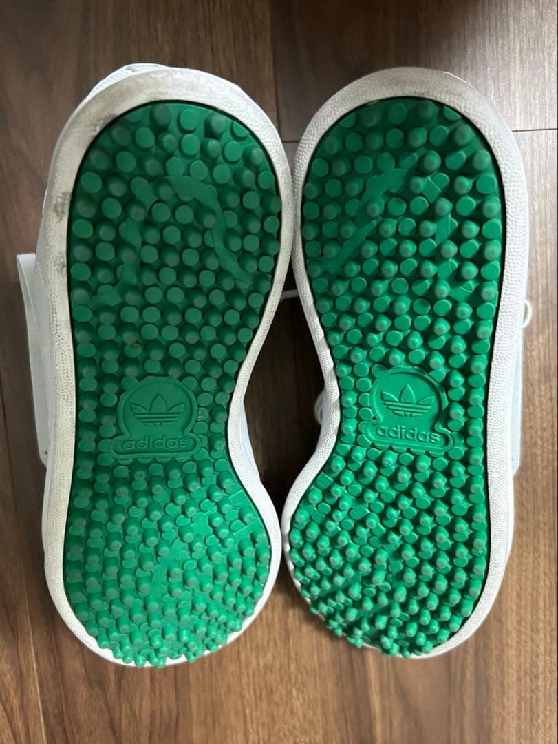 adidas Stan Smith フリンジ付きシューズ