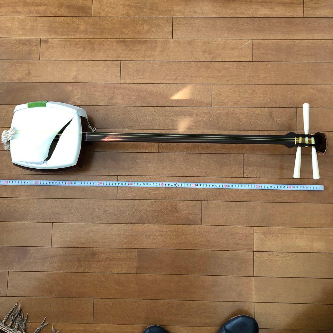 三味線本体　地唄 細棹　丸打ち胴 ケース付き