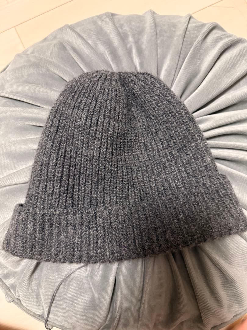PRADA ニット帽 ほぼ新品