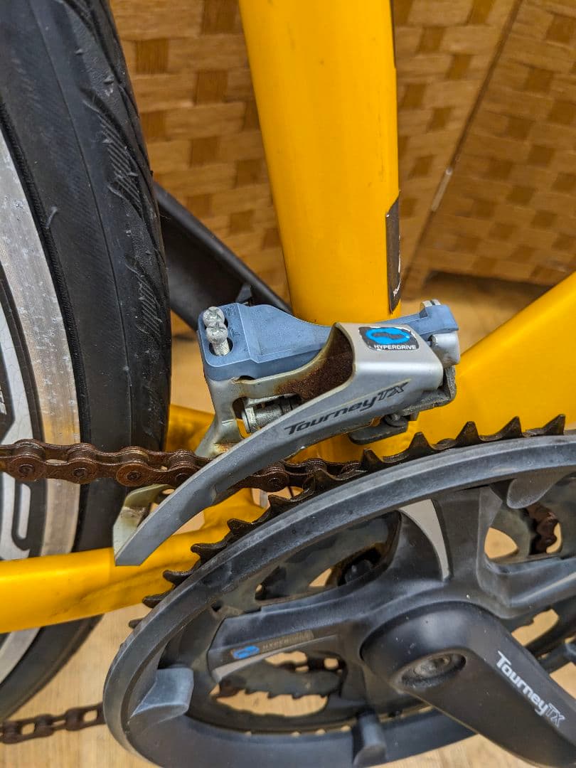 U019 クロスバイク　PRECISION　700×28c イエロー