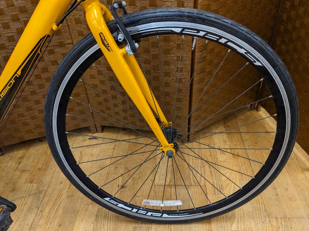 U019 クロスバイク　PRECISION　700×28c イエロー