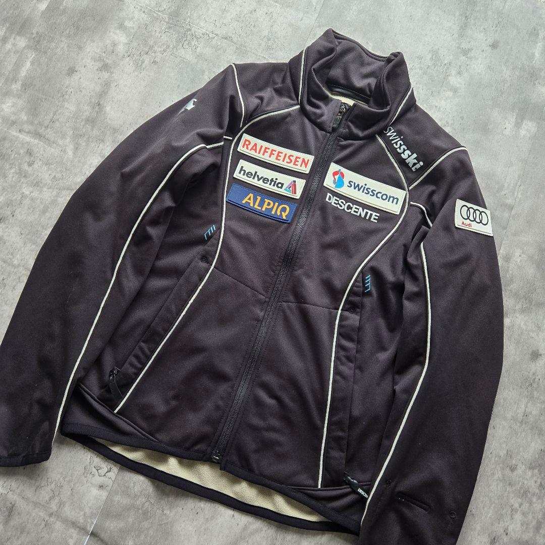 美品 デサント DESCENTE ミドラー swiss ski teamウエア