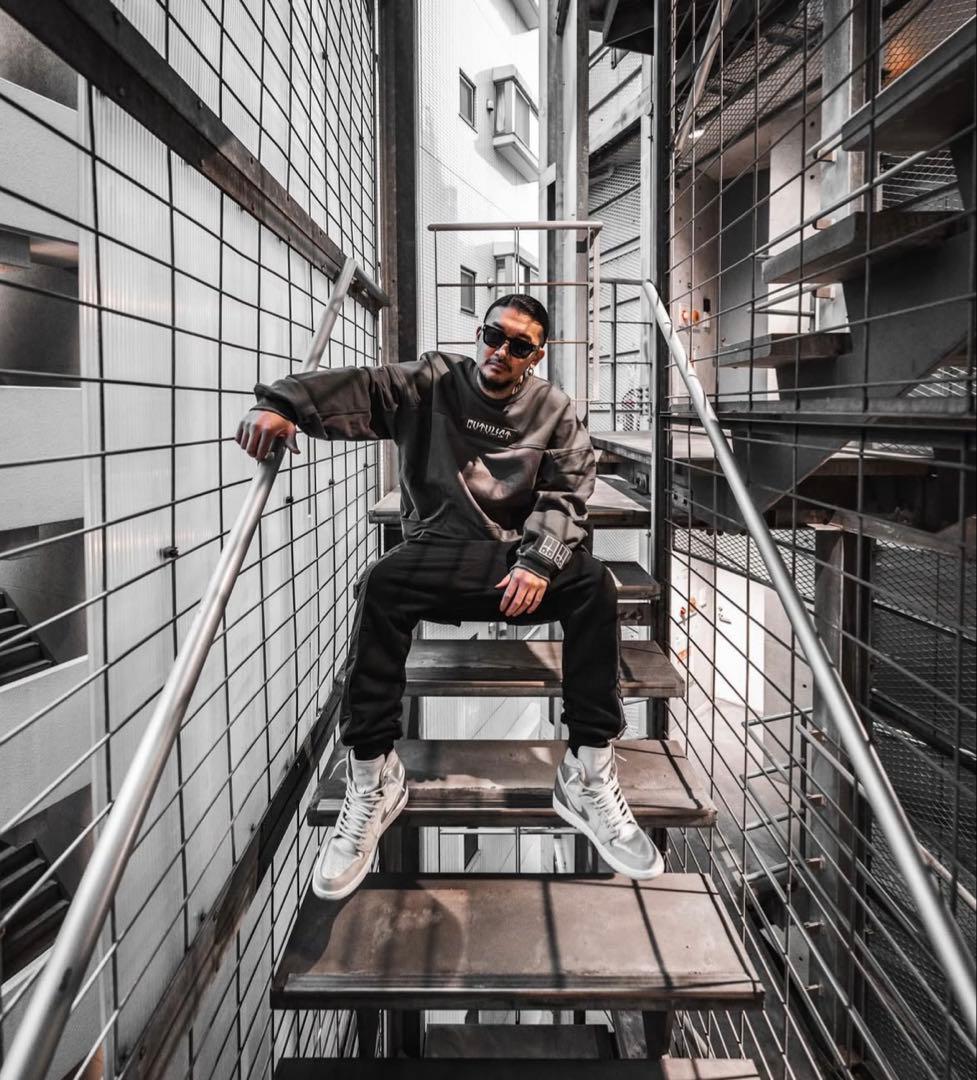 osk 限定カラー　cvtvlist　General Crewneck