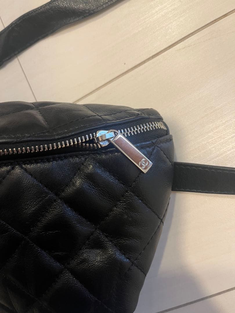 CHANEL キルティング ブラックレザー ウエストポーチ　ボディ　バッグ