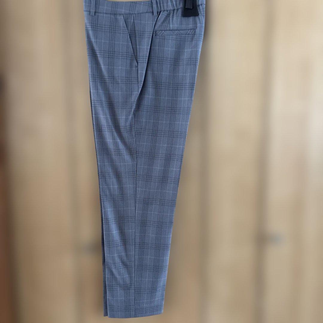 【お値下げ中】アンタイトル　タックなしテーパードパンツ　2LT