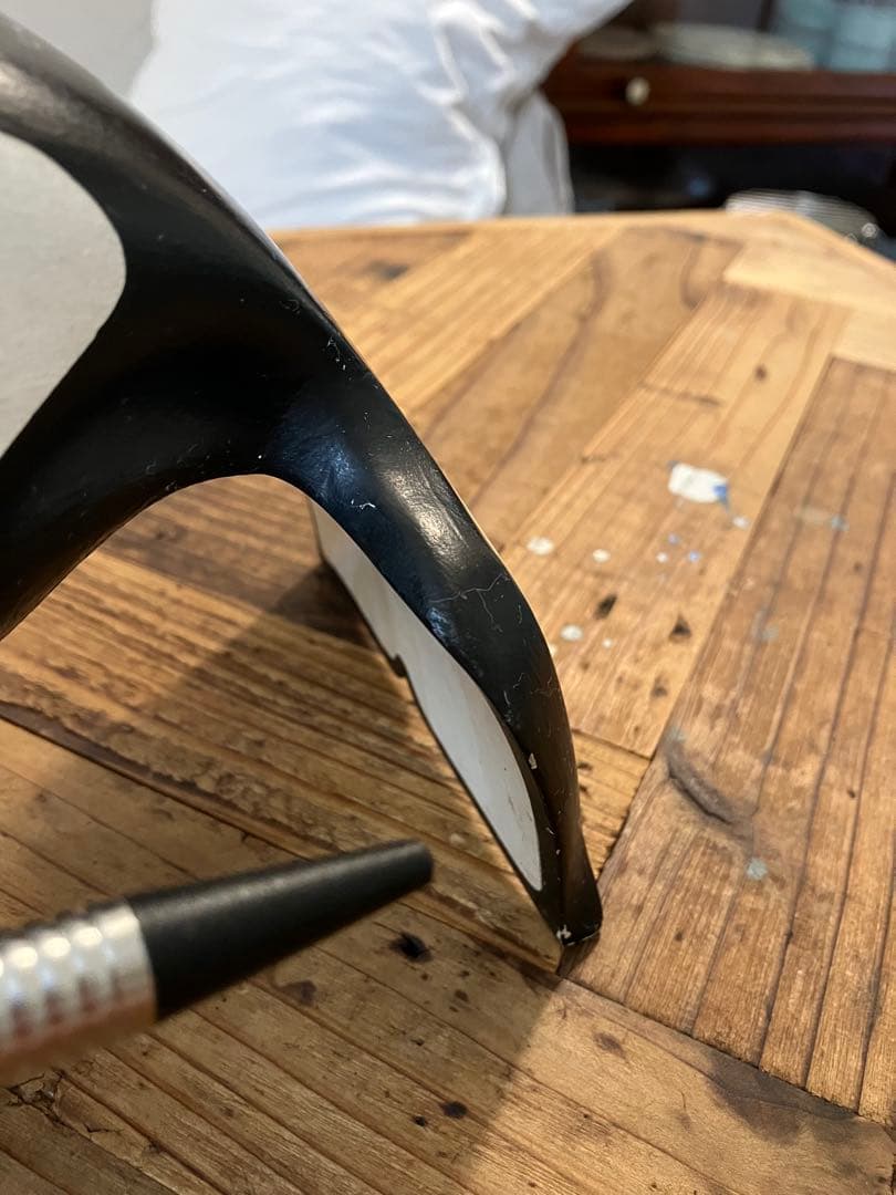 カナダ　Harris Smith Lalkawilas サイン有り立体造形クジラ