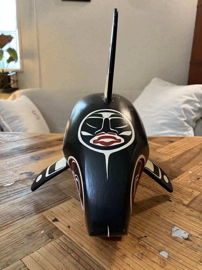 カナダ　Harris Smith Lalkawilas サイン有り立体造形クジラ