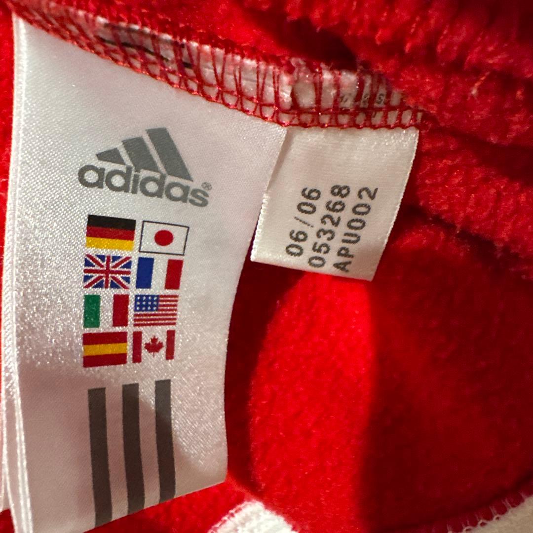 リバプール　adidas スウェット