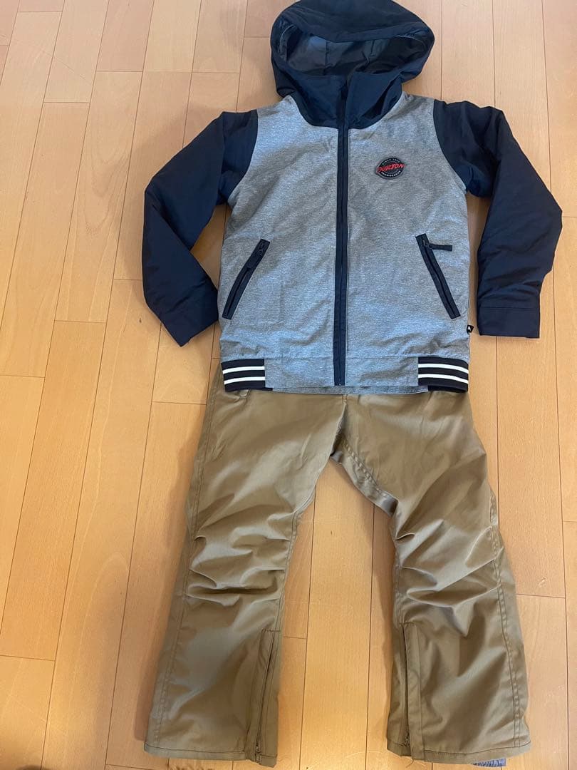 【子供用】スノボー・スキーウェア　バートン×49 サイズS 中古