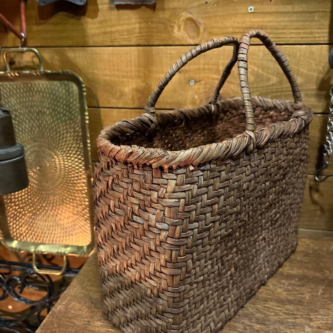 hono希少な山葡萄バック