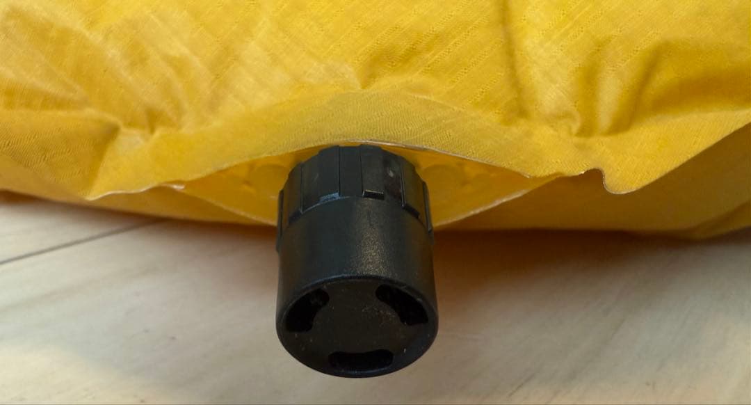 サーマレスト　Therm-a-Rest NeoAir スリーピングマット