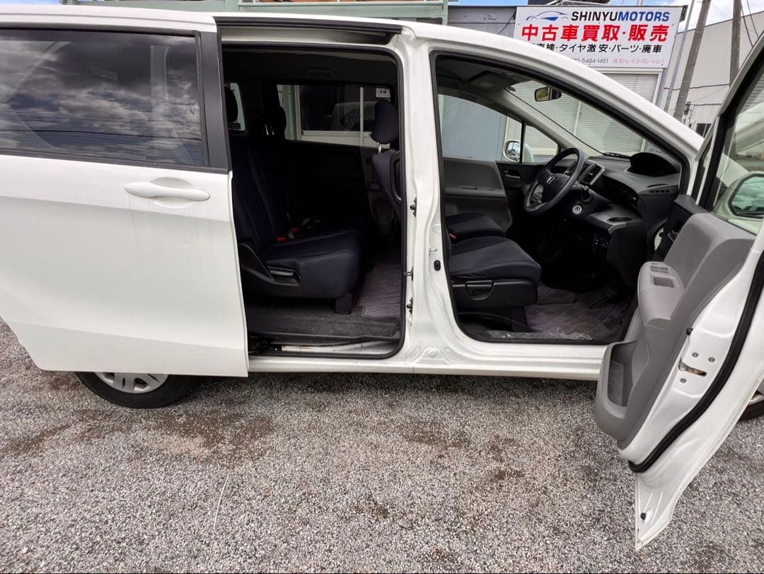 ワンオーナーホンダフリ-ド走行距離6万km本体価格25.5万