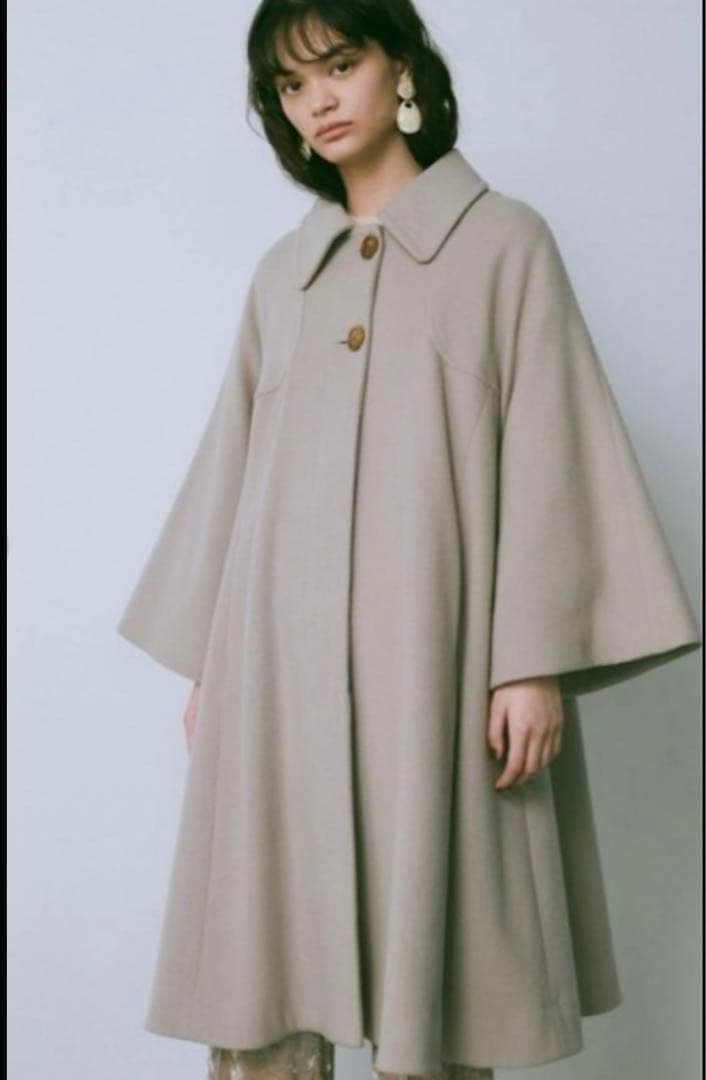 リリーブラウン　フレアコート　Black