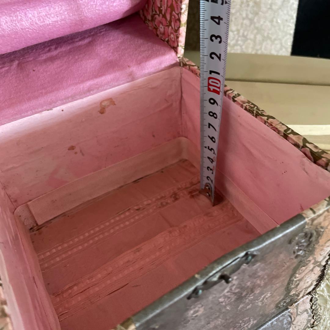 フレンチアンティーク　カルトナージュボックス