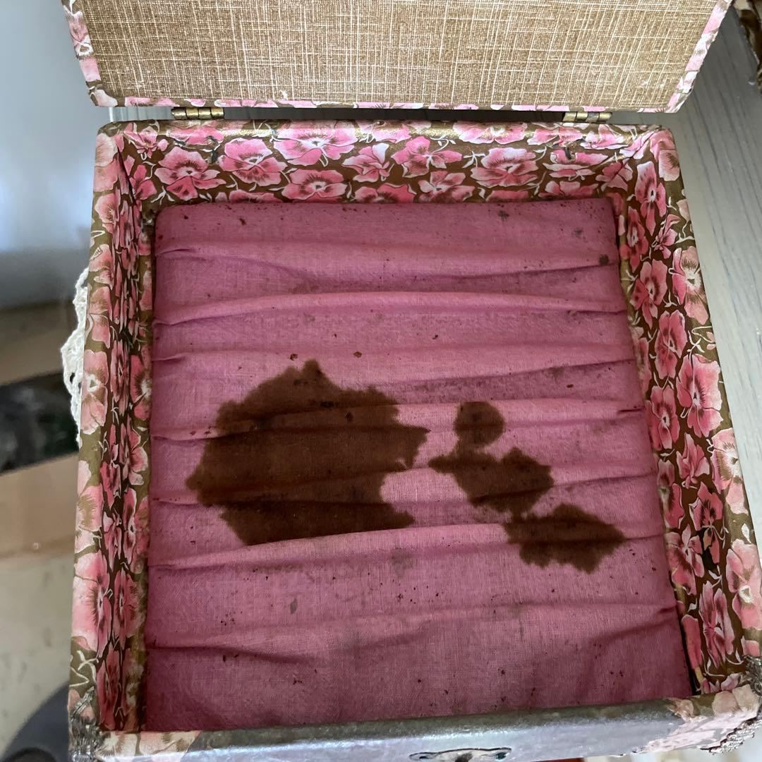 フレンチアンティーク　カルトナージュボックス