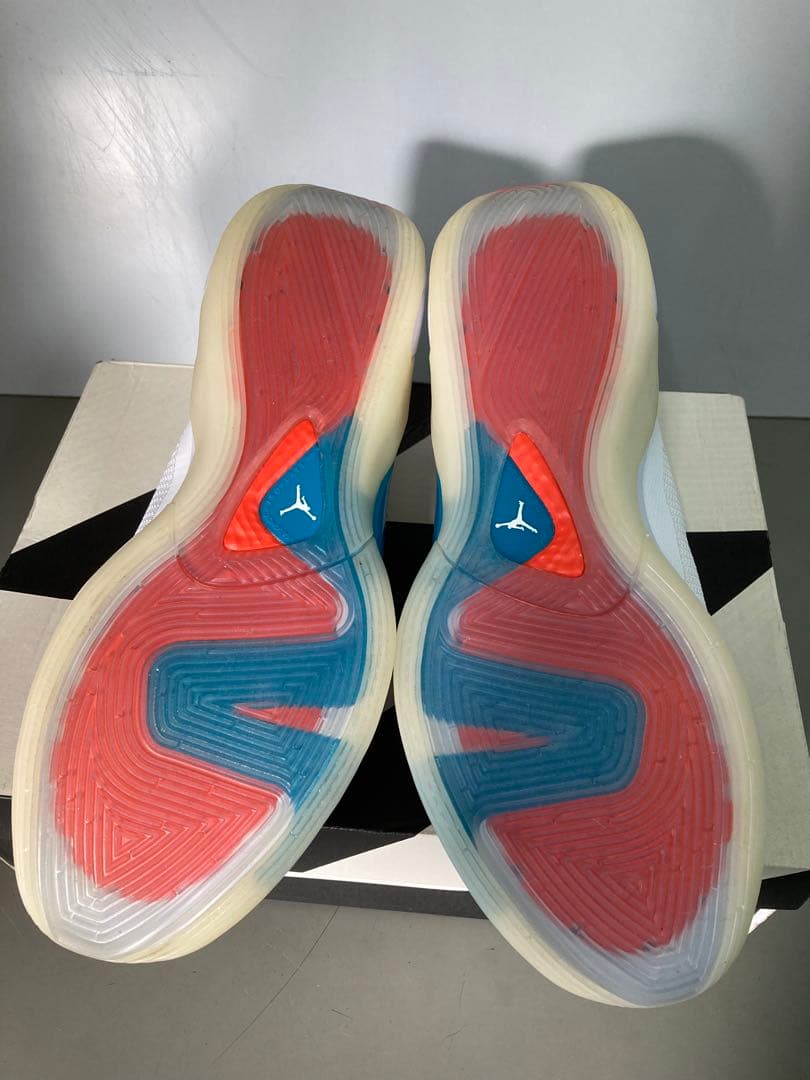 NIKE ルカ1 luka1 ホワイト/ネオターコイズブルー