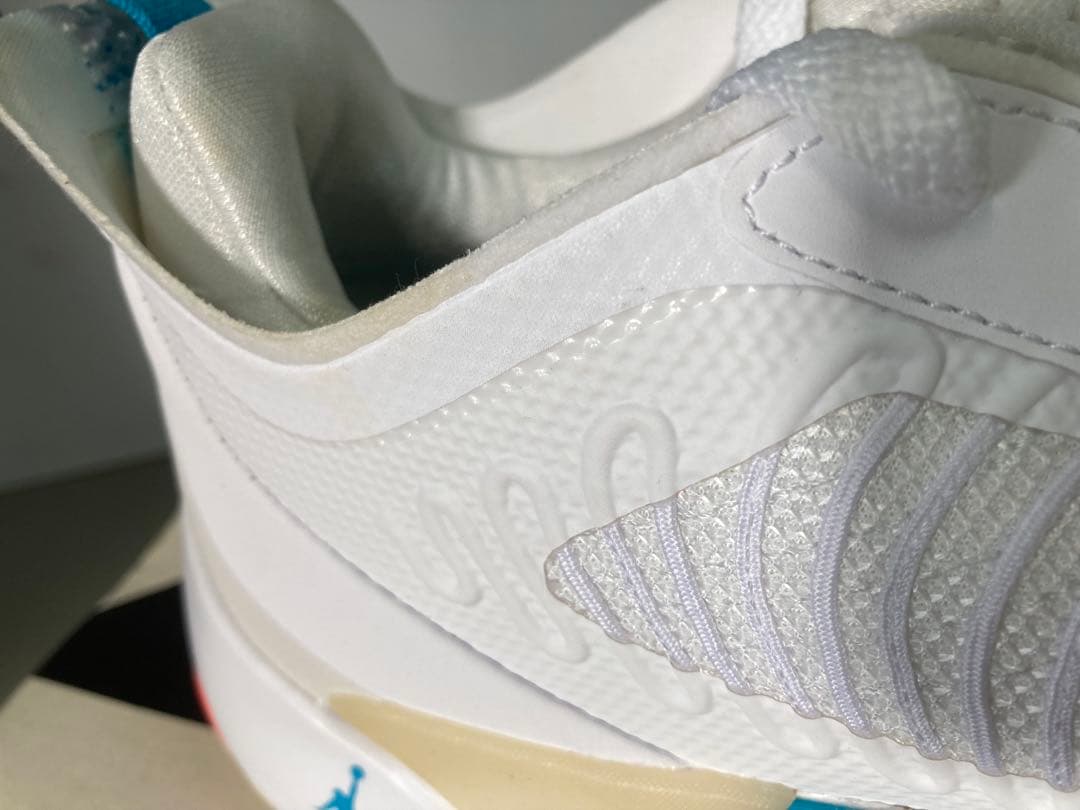 NIKE ルカ1 luka1 ホワイト/ネオターコイズブルー