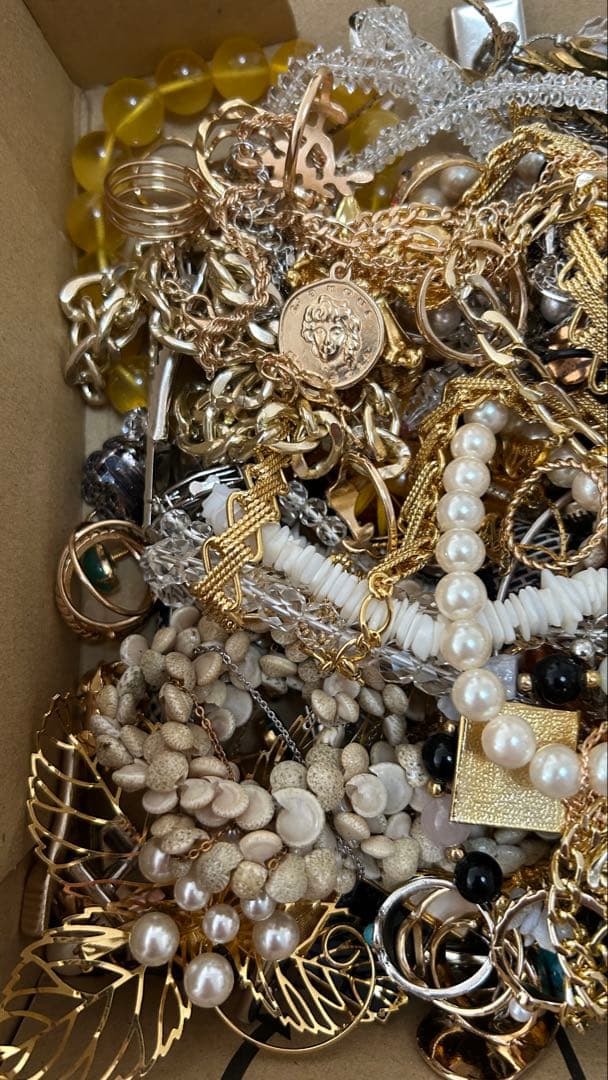 D*7様 アクセサリー まとめ売り イミテーション ジャンク品 ① - メルカリ