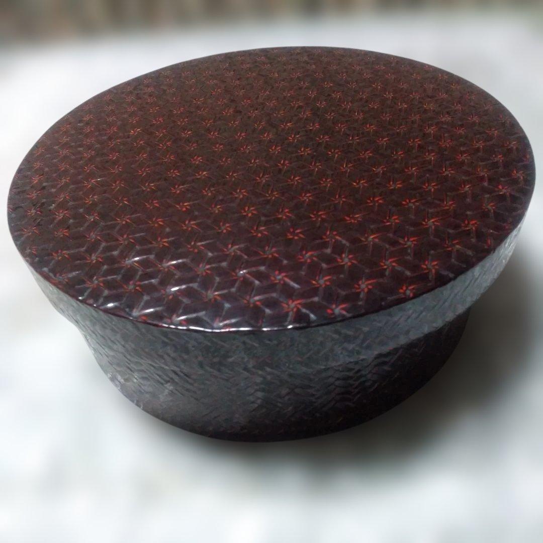 らんたい漆器の茶びつ