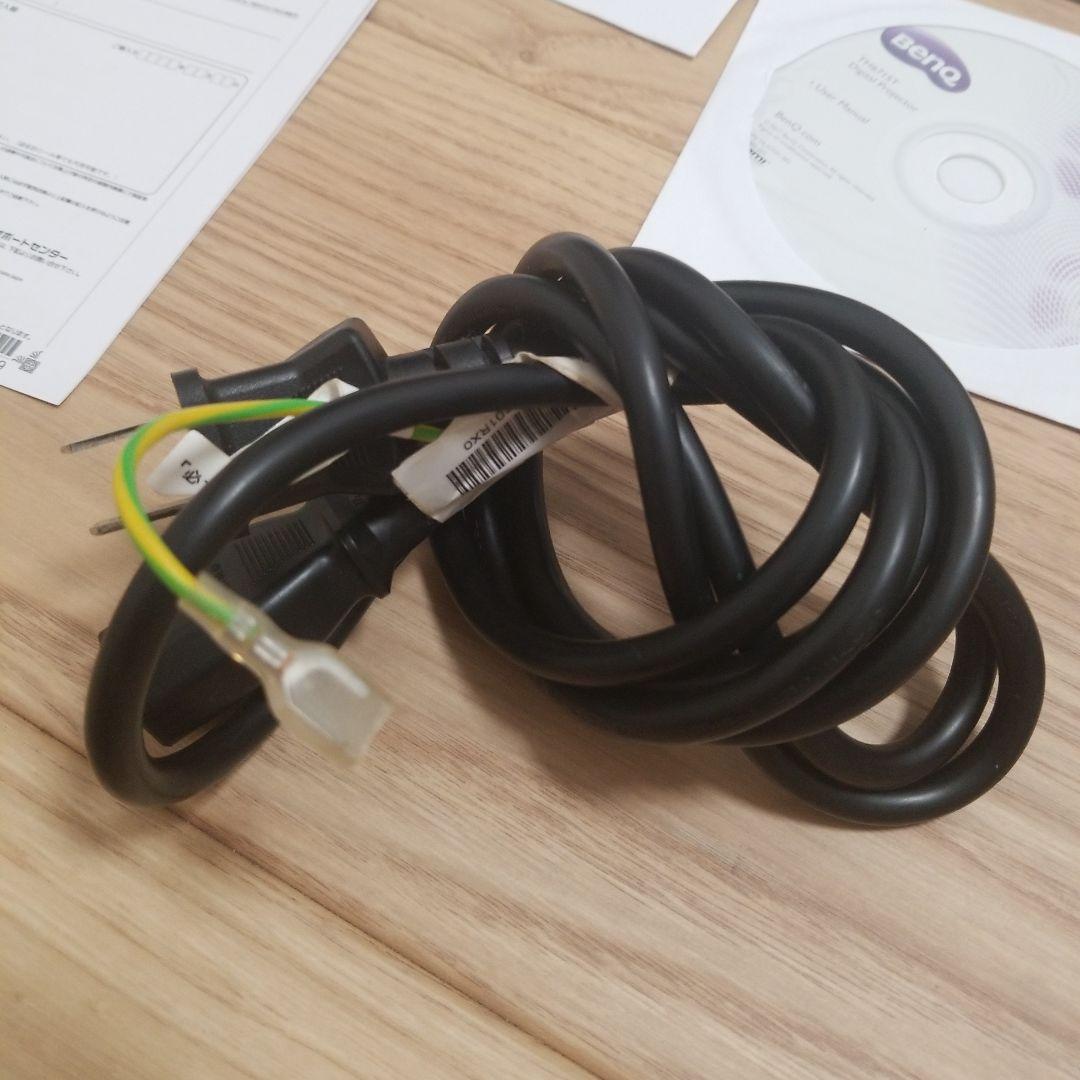 BENQ TH671ST プロジェクター