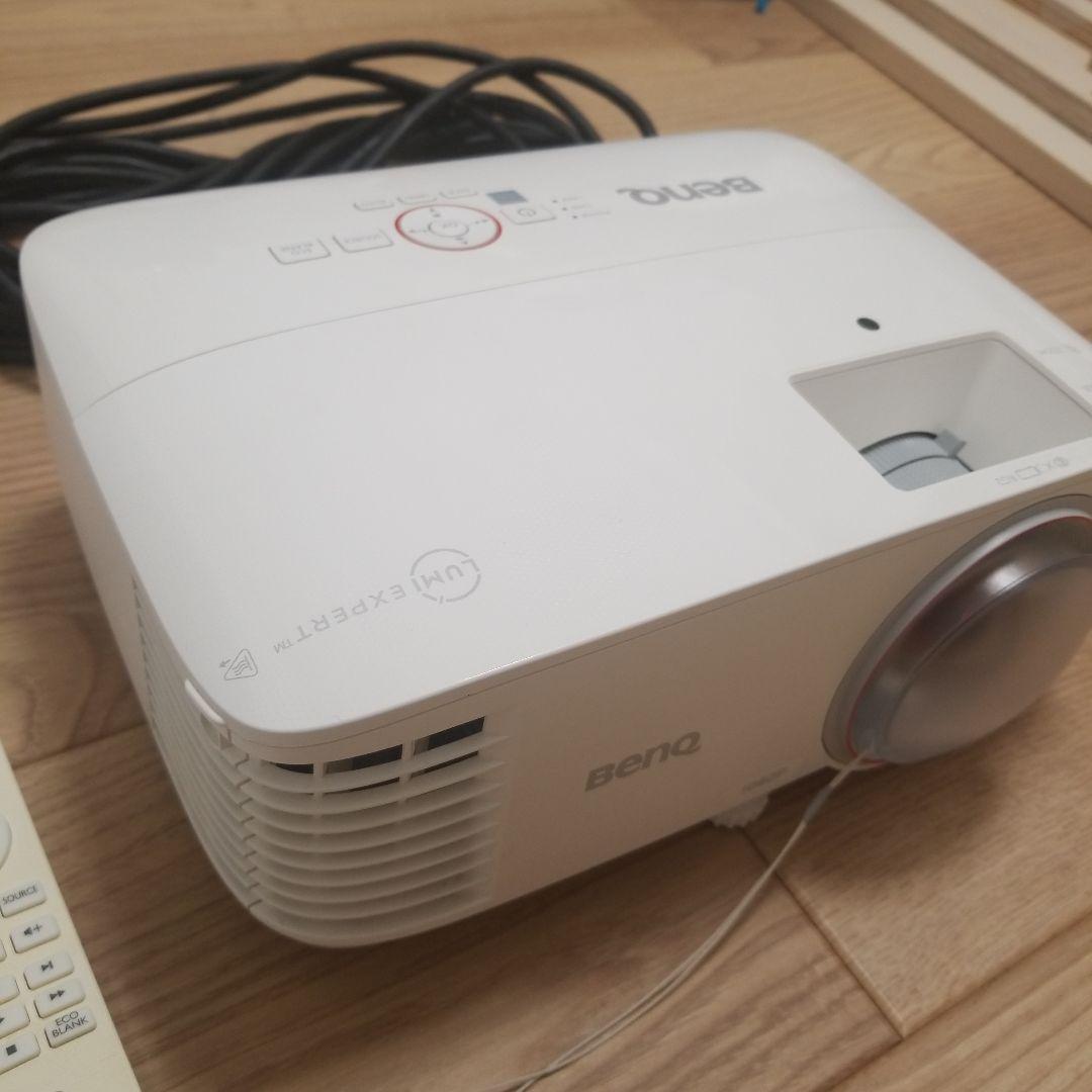 BENQ TH671ST プロジェクター