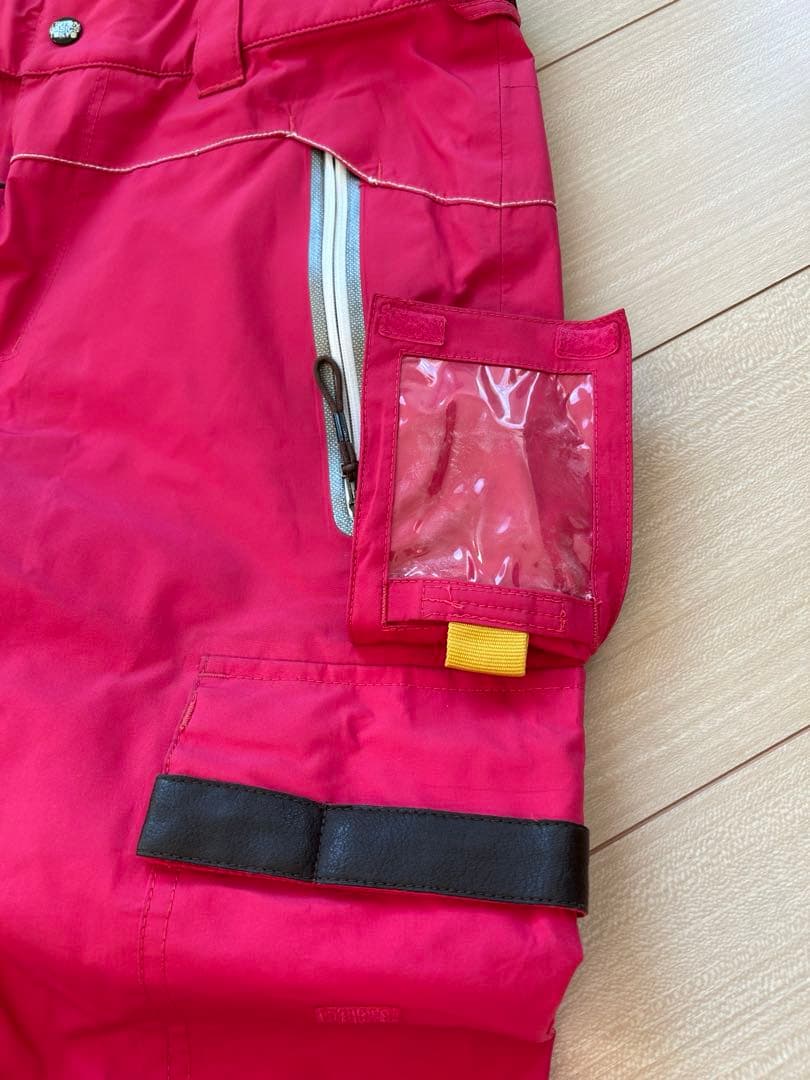 スノーボードウェア　Ｓサイズ　パンツGORE-TEX ピンク トライトン