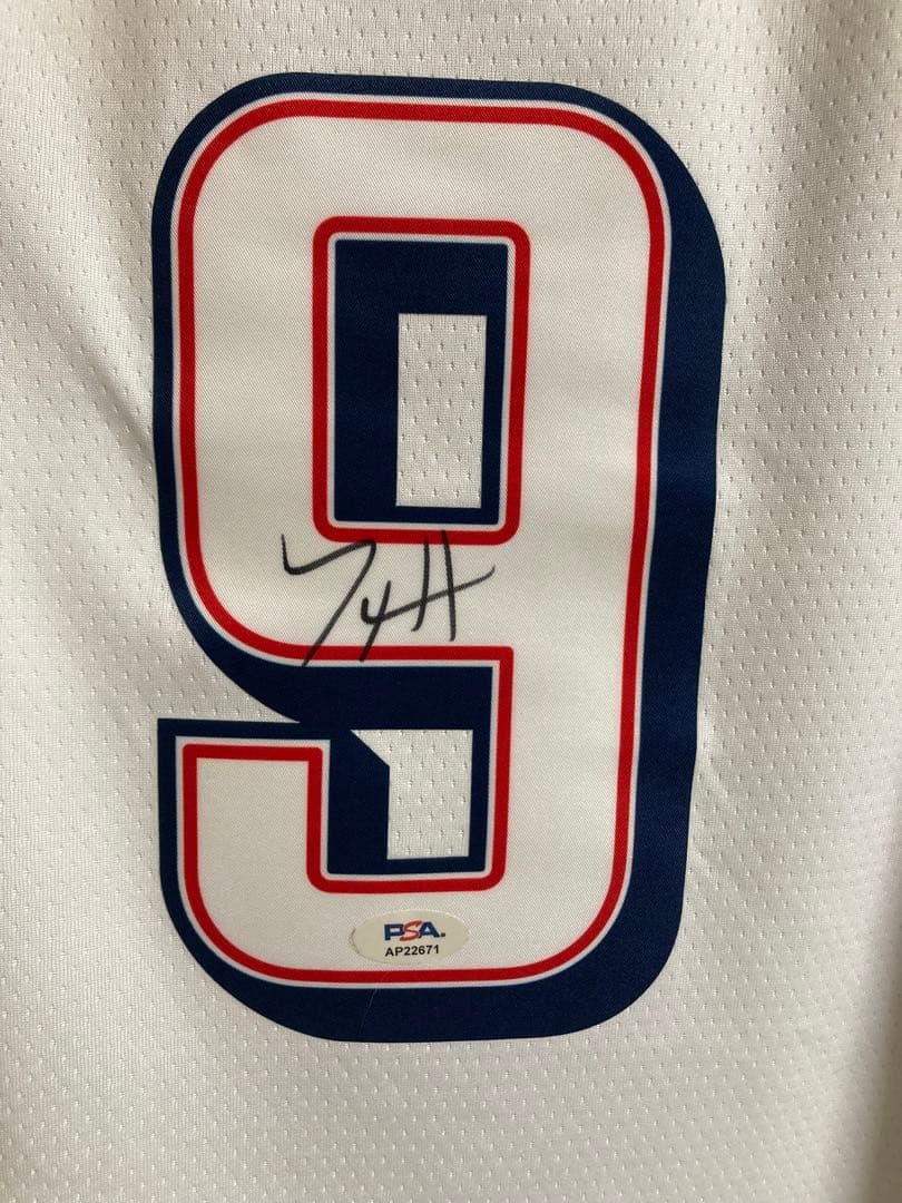 PSA鑑定済】Tyrese Haliburton USAサイン入りユニフォーム - メルカリ
