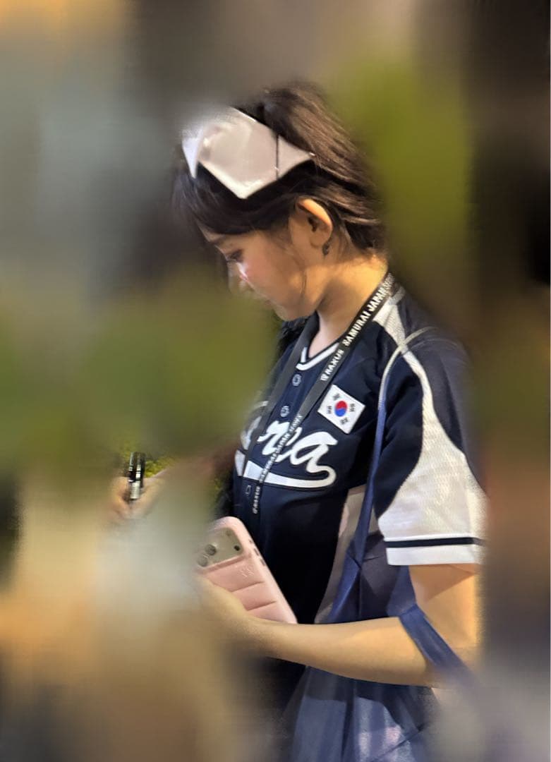 韓国代表 チアリーダー イ・ジュウン 李珠珉 直筆サイン写真！侍