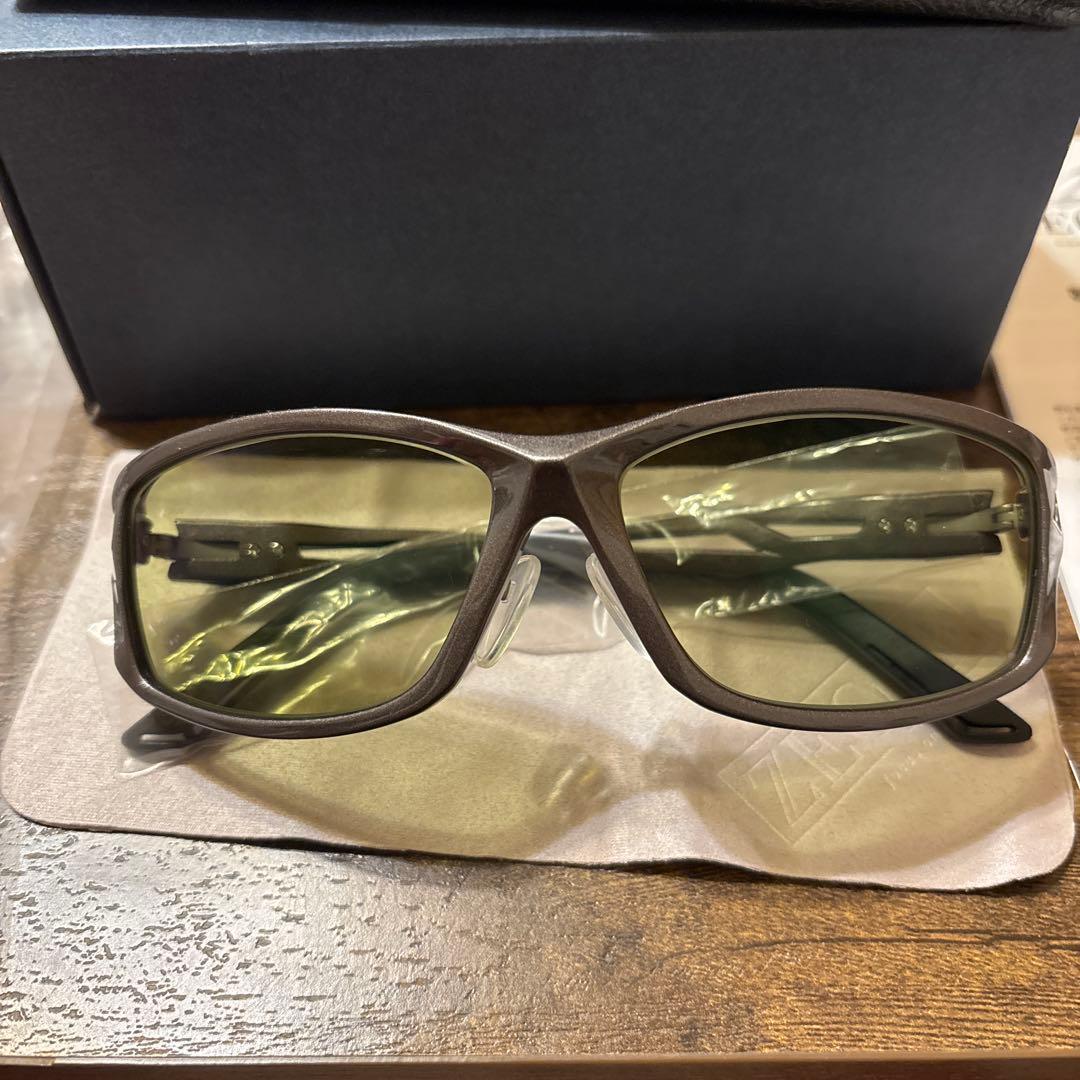 ZEQUE STELTH F-1932 ガンメタル