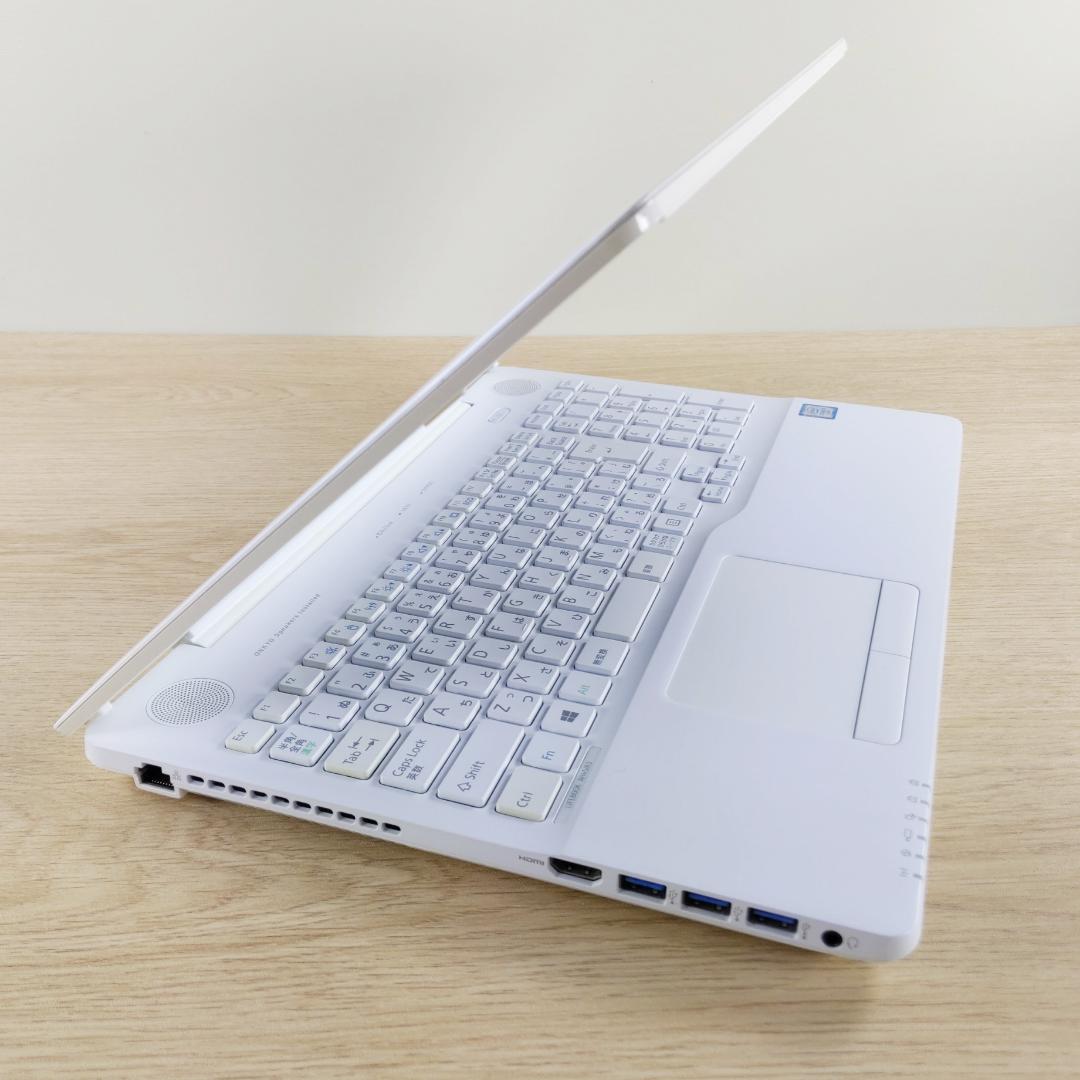 高性能i3☆快適SSD☆Win11 ブルーレイ 富士通ノートパソコン カメラ付き