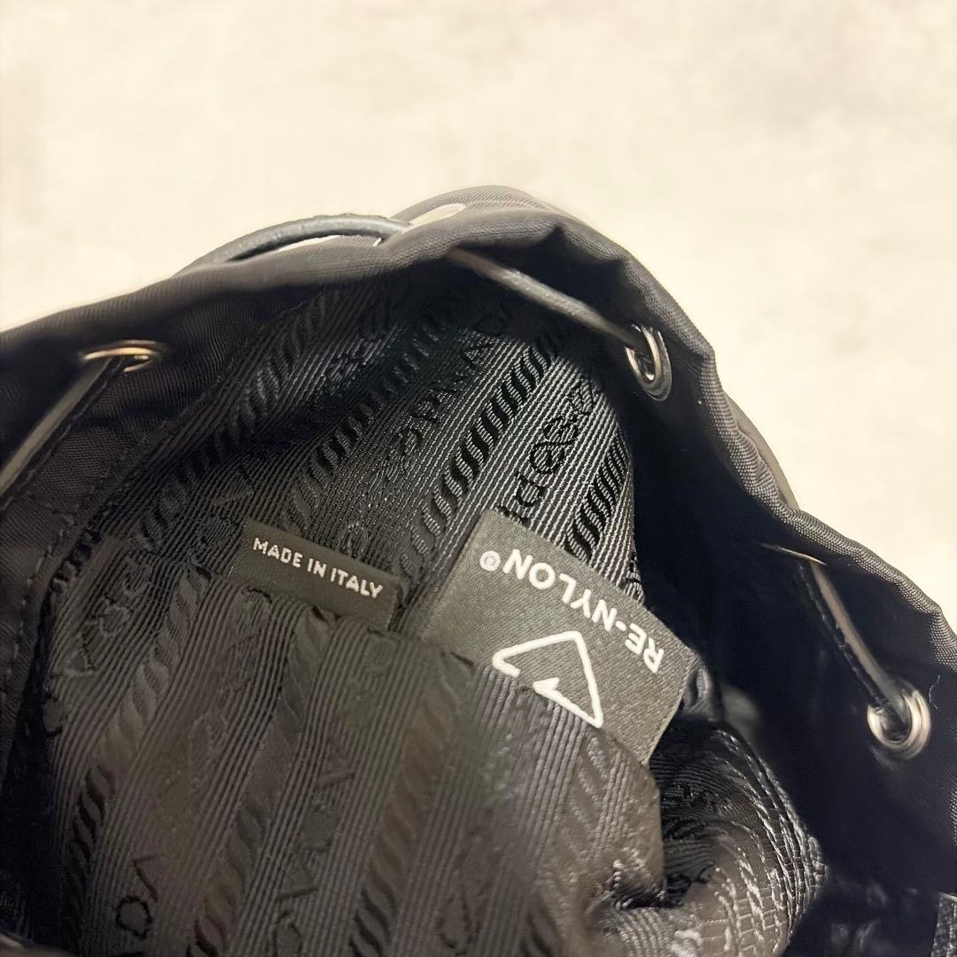 【未使用✨現行】PRADA 巾着　ショルダー　Re-Nyon サフィアーノ