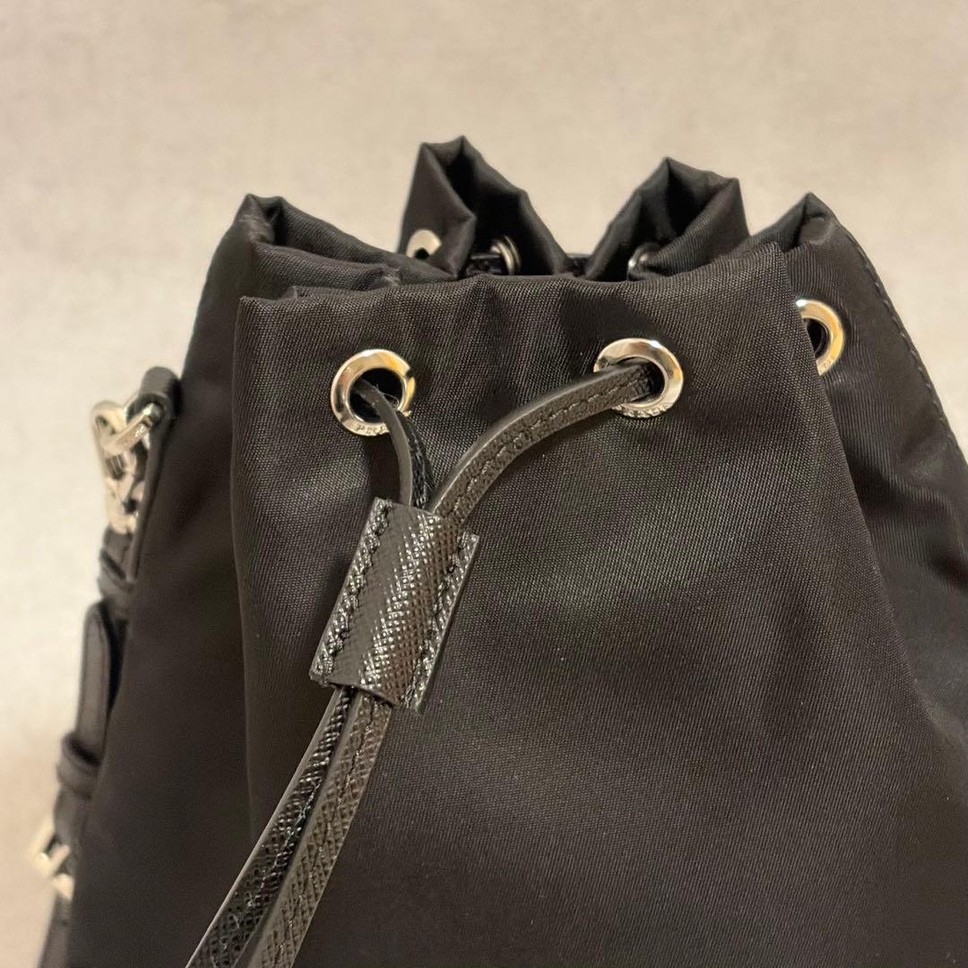 【未使用✨現行】PRADA 巾着　ショルダー　Re-Nyon サフィアーノ