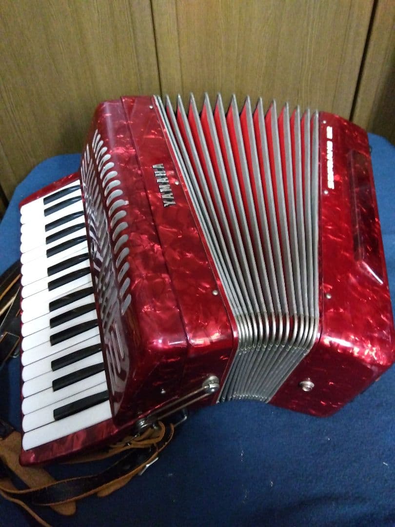 【整備済綺麗な音色】Yamaha ソプラノ アコーディオン S-32 32鍵