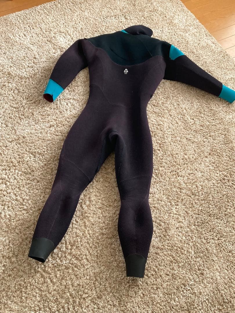 used品AXXE Classic 3mm Uジップセミドライ