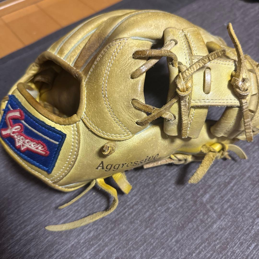 Slugger Aggressive 軟式グローブ イエロー