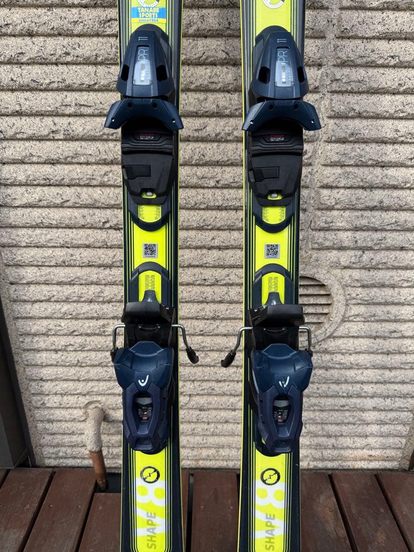 中級】HEAD V-SHAPE E-V8 2023スキー板 156㎝