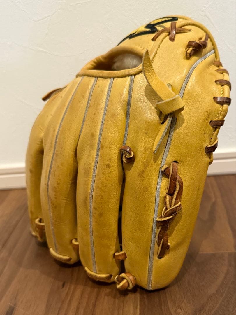 Mizuno pro 内野用硬式　ibe edition