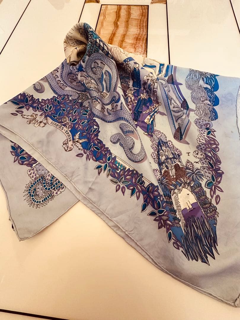 8101HERMESカレ90LEPARADISDU ROY王の楽園シルクスカーフ