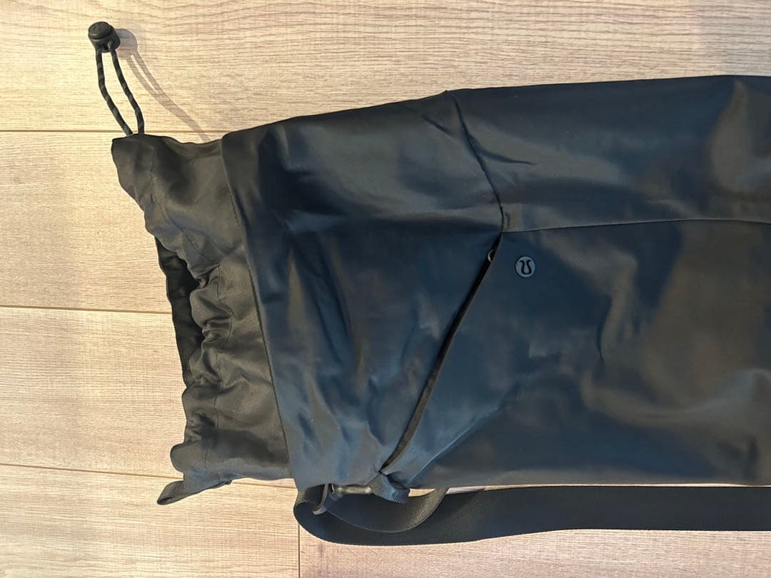 Lululemon ヨガマット ピンク、ヨガマットケース 黒色